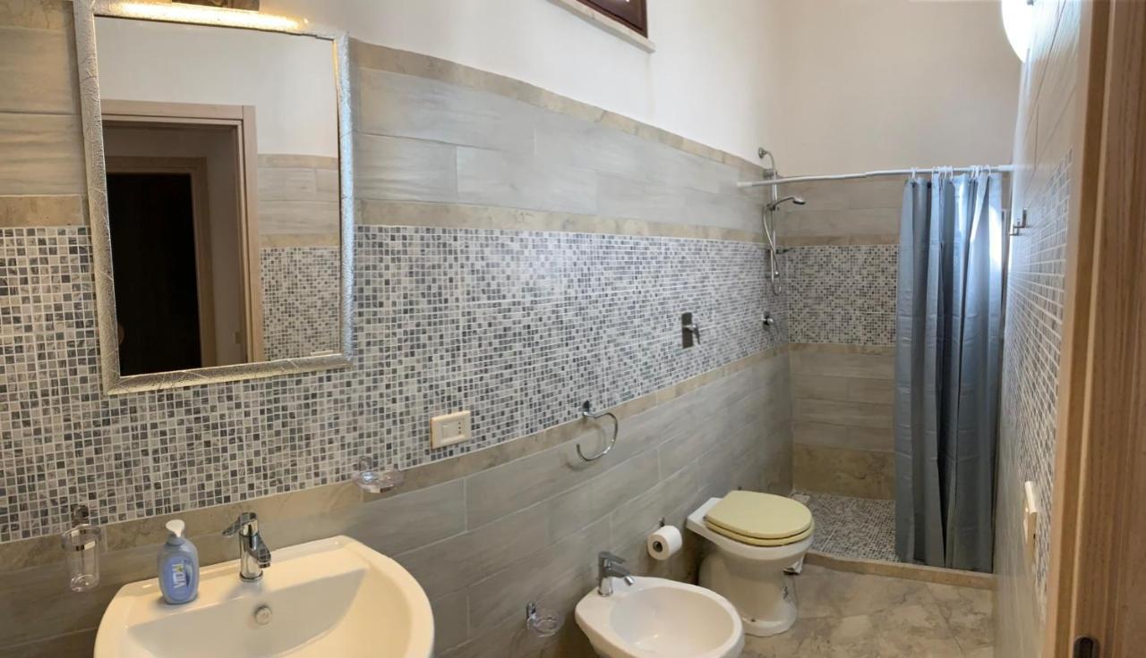 Casa Vacanze Mandriavecchia เปโตรสิโน ภายนอก รูปภาพ