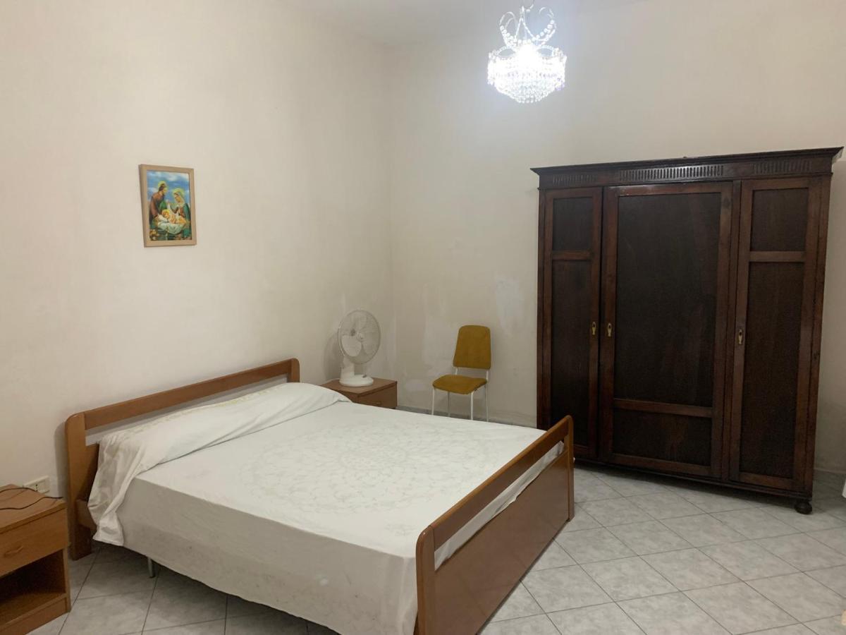 Casa Vacanze Mandriavecchia เปโตรสิโน ภายนอก รูปภาพ